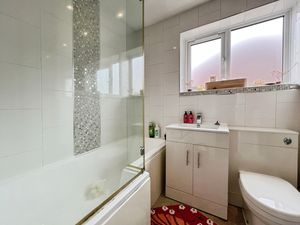 Bathroom - click for photo gallery